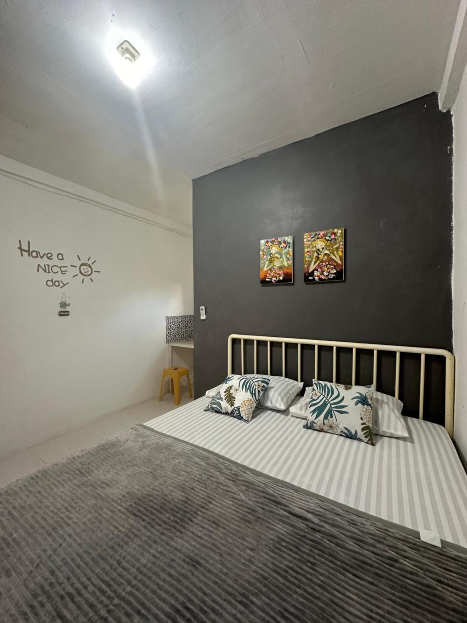 D'Flora Homestay Labuan Bajo Eksteriør billede