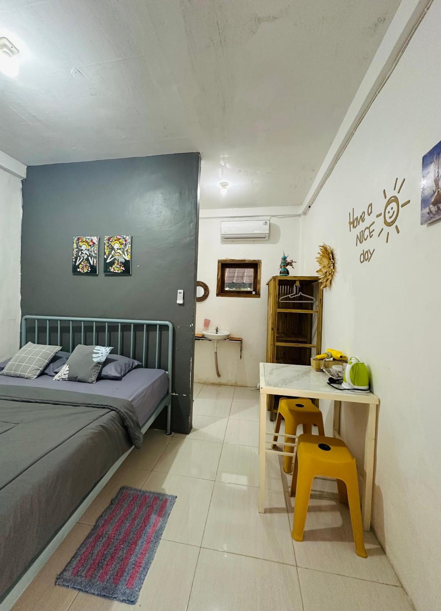 D'Flora Homestay Labuan Bajo Eksteriør billede
